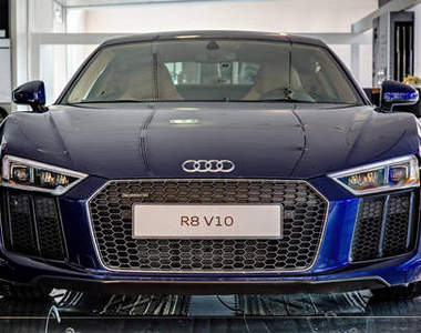 超吸睛《Audi R8》這樣子配好不好看呢?