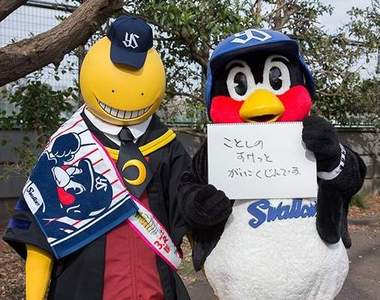 《暗殺教室》殺老師參觀明治神宮球場，當觸手遇到棒球隊…