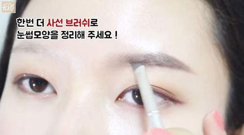 韓式《眉毛整形術》聽說這種眉型叫蒙娜麗莎？ - 圖片8