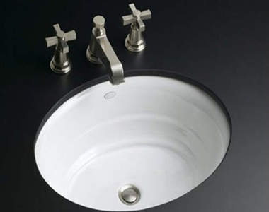 《都市傳傳說》想打破洗手台傳說的大學生決定在那裡洗手