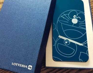 樂天《哆啦A夢行動電源》想買還得先吃漢堡唷