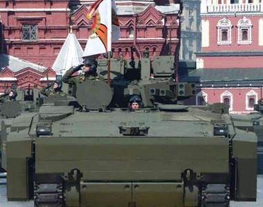 大傻眼《俄軍方最新的坦克駕駛法》戰鬥民族真的不是在搞笑