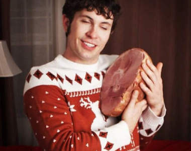 18禁話題《外國網友評選最棒的OGC方式》豬... 豬肉是幹嘛的（囧）