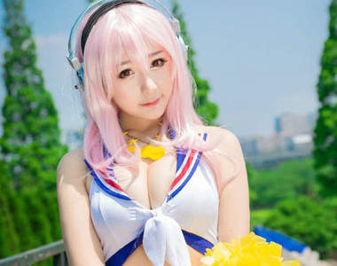 《宅宅愛COser》大歐派妹三刀刀刀刕也是位可愛的開胸衣姬❤