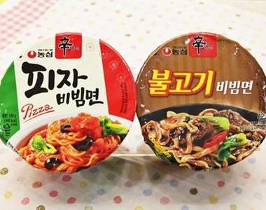 辛拉麵新口味《PizzaX燒烤》這麼衝突的口味吃起來是?