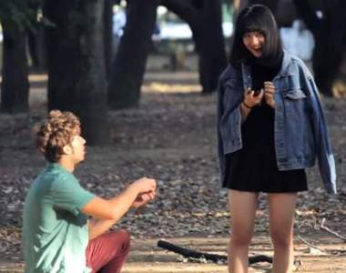 網友測試《隨機向路人求婚》想不到真的有日本人答應了？