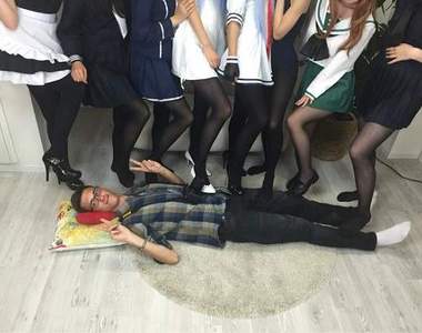 《來到黑褲襪派對的波蘭人提督》褲襪除了穿在腿上還可以用來?