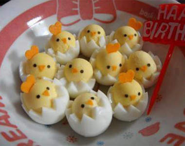 《小雞水煮蛋》到底是雞生蛋還是蛋生雞？反正通通拿去做便當啦（？）