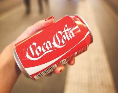 《當知名Logo變草寫時》有種新品牌登場的感覺