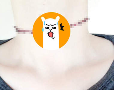 獵奇《滲血項鍊》看起來好像很痛>"<