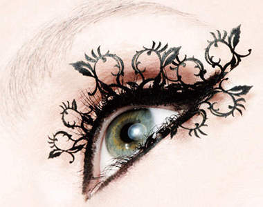 日本《大創萬聖節假睫毛》突然覺得有大創真好ww