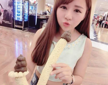 玉米棒雪糕妹　馬來西亞人氣冰品正妹都愛咬一口