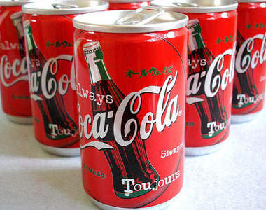 都市傳傳說《5個有名的汽水傳說》喝可樂配跳跳糖會爆炸(囧)