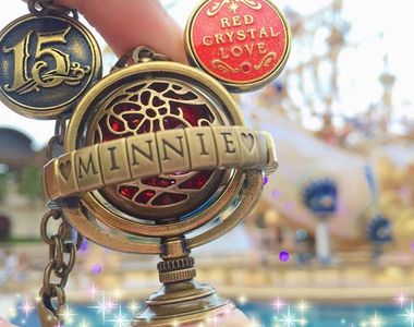 東京《海洋迪士尼 15周年限定 客製化紀念品》可愛到沒朋友啊啊～Σ>-(〃°ω°〃)♡→