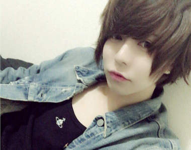 《網路美男曬素顏的結果》這不是好久不見的整形級彩妝重出江湖嗎(光)