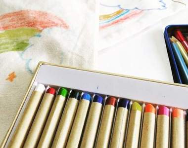 《無印良品繪布蠟筆》隨意彩繪輕鬆燙過成品隨即出爐