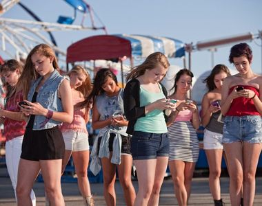 《手機成癮統計》你每天會檢查手機超過100次嗎？！