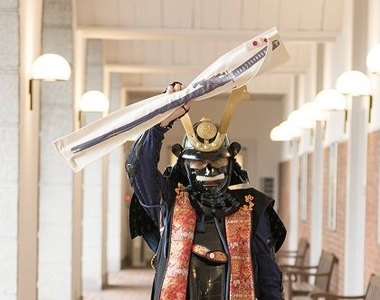 雨傘用《刀劍傘袋》背著就可以感覺自己是武士一樣過乾癮