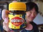 日本人挑戰《澳洲納豆維吉麥》大口配飯的結果是... 日本人挑戰《澳洲納豆維吉麥》大口配飯的結果是...