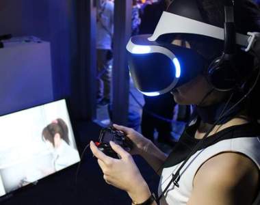 女性玩家注意《虛擬實境的陰謀》小心男生送妳這個禮物……