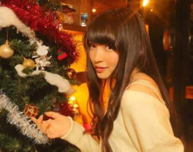 《聖誕節女生怎麼過》找個素昧平生的認識一下也ok?