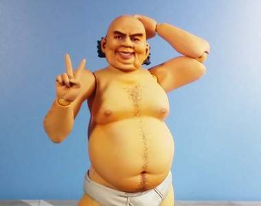 極度猥褻《半裸禿頭肥肚大叔可動式模型》各位模型的貞操都危險了...！