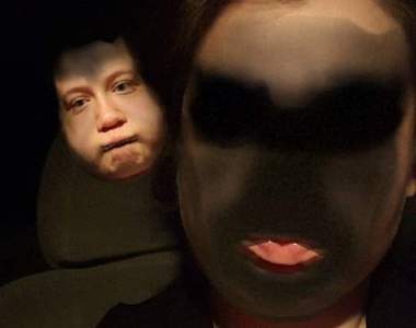 沒事別亂玩《手機畫面出現不明人臉》玩完後怒砍app了......