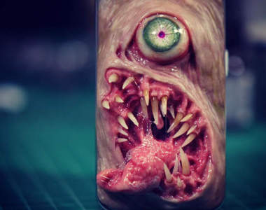 《獵奇立體手機殼》牙醫師做的逼真手機殼讓人san值直直落