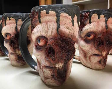 《殭屍咖啡杯》超逼真表情你喝的下去嘛？