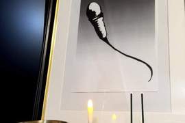 18禁同人展舉辦《精子告別式》供奉那些死在衛生紙上的可憐蟲…… 18禁同人展舉辦《精子告別式》供奉那些死在衛生紙上的可憐蟲……