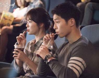 《在電影院看過最離譜的食物》一直吃魚乾想逼死誰.......