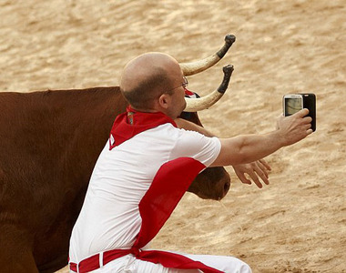 《最糟糕自拍》這種時候還想到自拍也只能服了U
