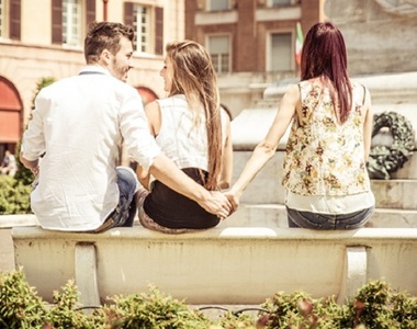 匿名分享《劈腿的原因》讓人寧願背棄道德也要劈腿的關鍵在？