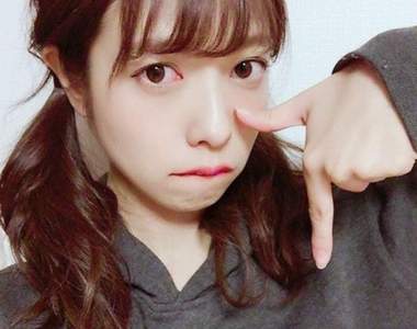 社群話題《日本爆紅的拍照手勢》始祖是韓國團體的她們？