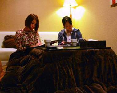 日本網咖新進化《暖桌個室》簡直比在家更舒適的自由空間（躺）