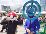 C90第一天《Pokemon Go搞怪COSPLAY》扮演補給站超有人氣…… C90第一天《Pokemon Go搞怪COSPLAY》扮演補給站超有人氣……