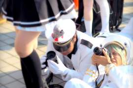 C90變態慣例《COSPLAY低角度偷拍集》想看的只是內褲而已吧…… C90變態慣例《COSPLAY低角度偷拍集》想看的只是內褲而已吧……