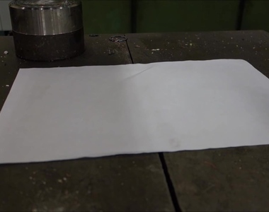 《什麼都能壓的液壓機》把紙對摺七次居然變成不同物質(⊙＿⊙)