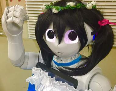 Pepper機器人扮裝《LoveLive Cosplay演唱會》意境太深奧了萌得起來嗎……