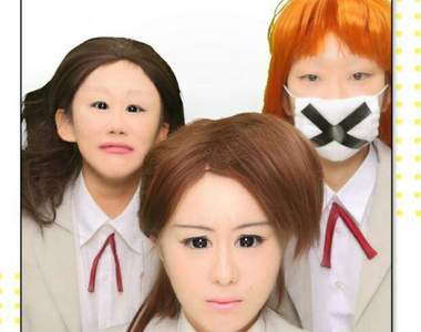 逼真扮醜COSPLAY《蠟筆小新埼玉紅蠍子隊》說她們醜是最大的讚美……