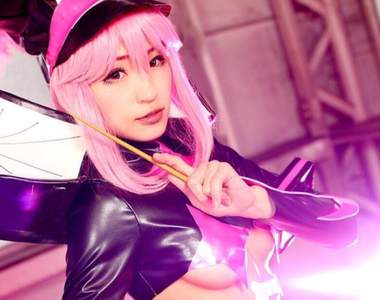 《蛇崩乃音的外露南半球》日本Coser「茶々」超到位的極制服裝扮