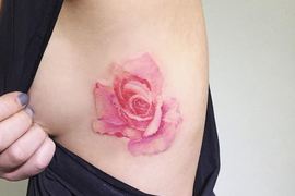 《水彩素描刺青》將你的身體變成畫紙呈現花草的清新細膩