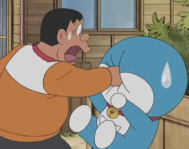 古老機台遊戲《哆啦A夢的任意門躲貓貓》為什麼要打他的臉……