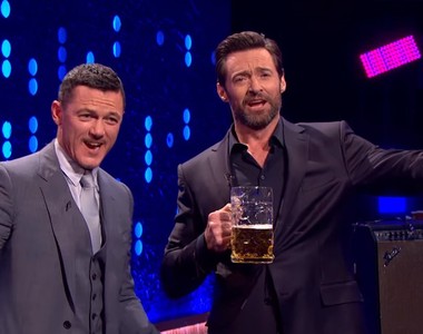 休傑克曼&路克伊凡斯對唱《美女與野獸》可以讓金鋼狼客串一下野獸嗎？