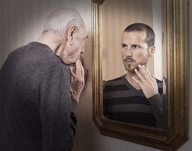 《覺得自己老了的瞬間》閃過念頭的當下不由得嘆了一口氣