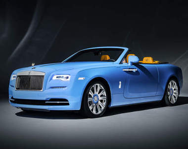 上空女神《Rolls-Royce Dawn》藍色新衣處女秀