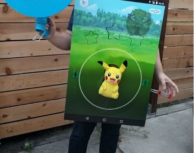 超有創意《Pokemon GO扮裝》而且還真的可以玩ww