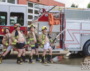 耳目一新《消防員年曆》這些消防員性感照跟你想得不一樣