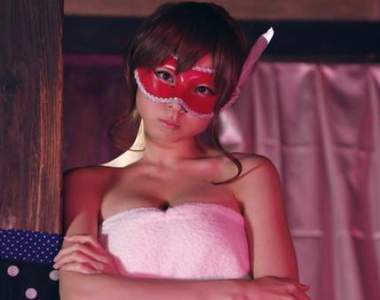 《巨乳怪盜中村靜香》勇者喜歡埋胸有什麼錯