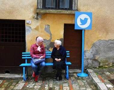 《現實中的Web2.0》這個村子的奶奶就是維基百科啦～